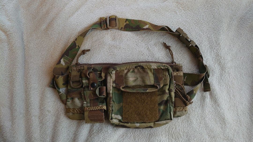 VOLK REGI POUCH マルチカム