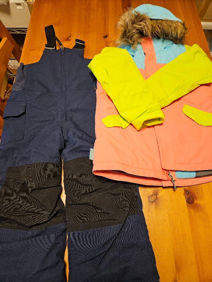 BURTON　バートン　キッズ　スノーボードウェア 4T