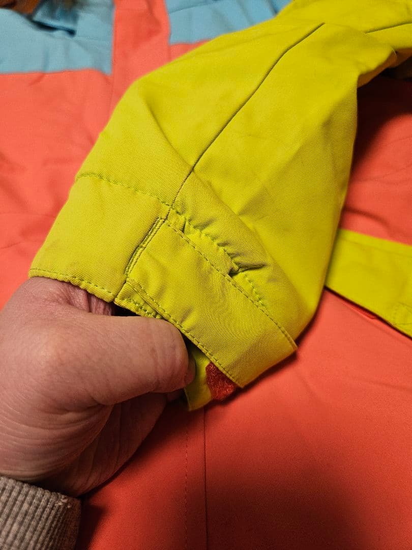 BURTON　バートン　キッズ　スノーボードウェア 4T