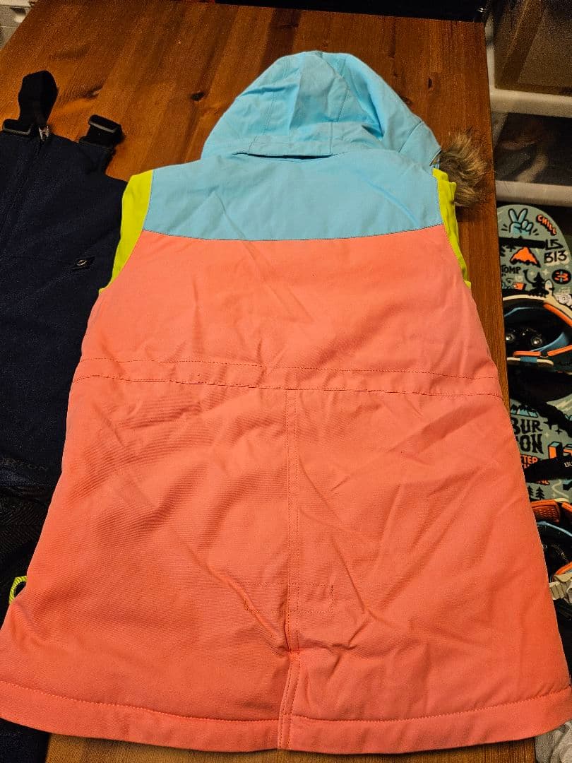 BURTON　バートン　キッズ　スノーボードウェア 4T