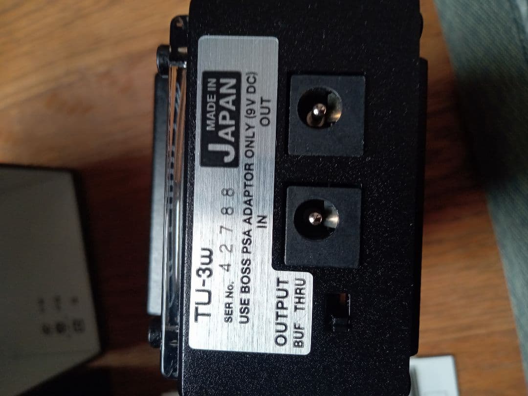 BOSS TU-3w　新古品、元箱、取説付き！