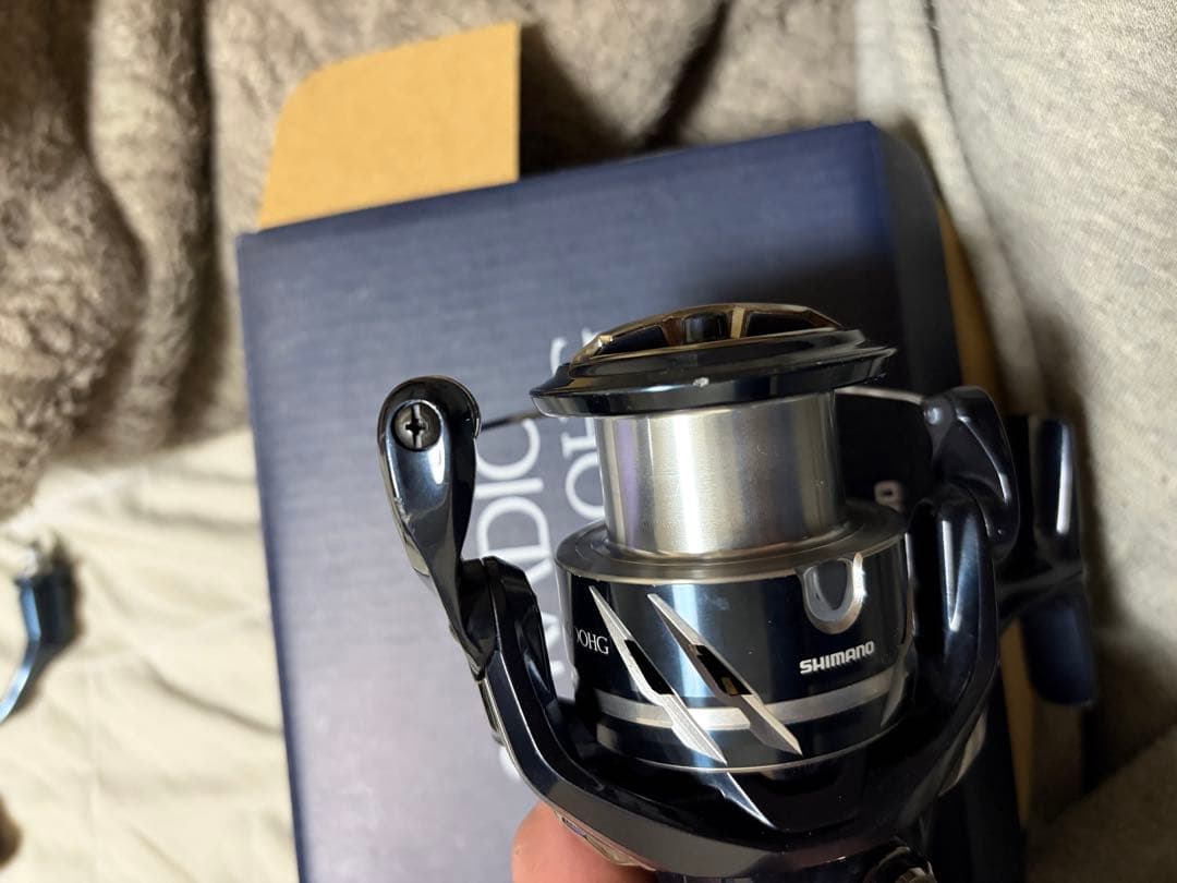 SHIMANO 24STRADIC SW4000HG スピニングリール