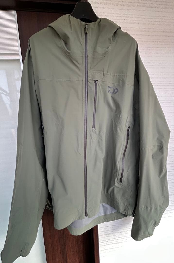 Daiwa フード付きレインウェア グリーン