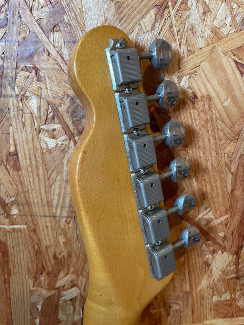 Fender Japan フェンダーテレキャスター　ギター ビグスビー 赤