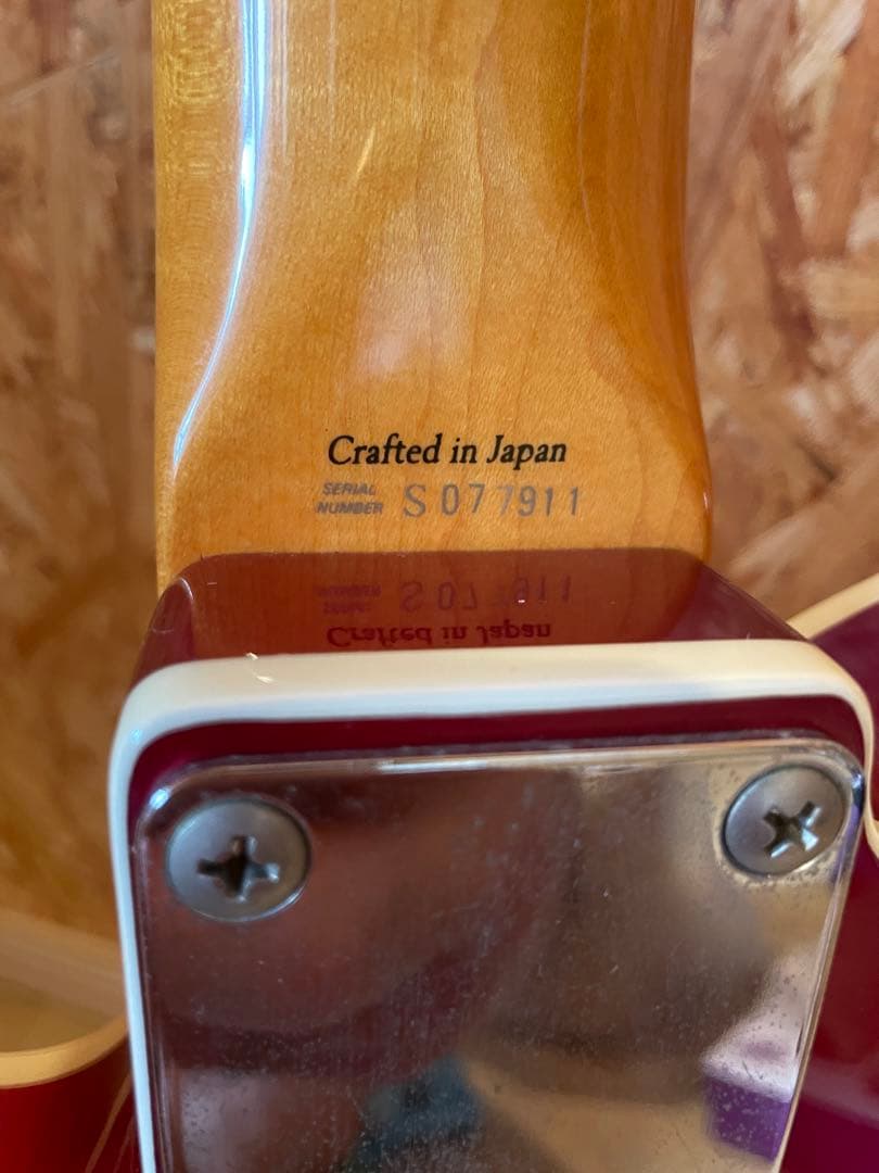 Fender Japan フェンダーテレキャスター　ギター ビグスビー 赤