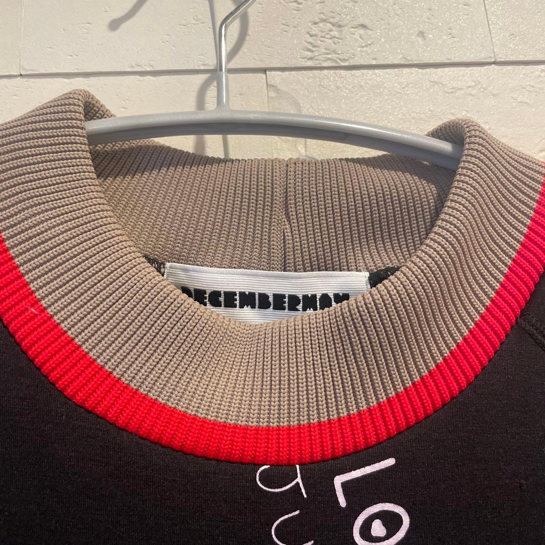 ◆ DESEMBERMAY ユニセックス　トレーナー　トップス