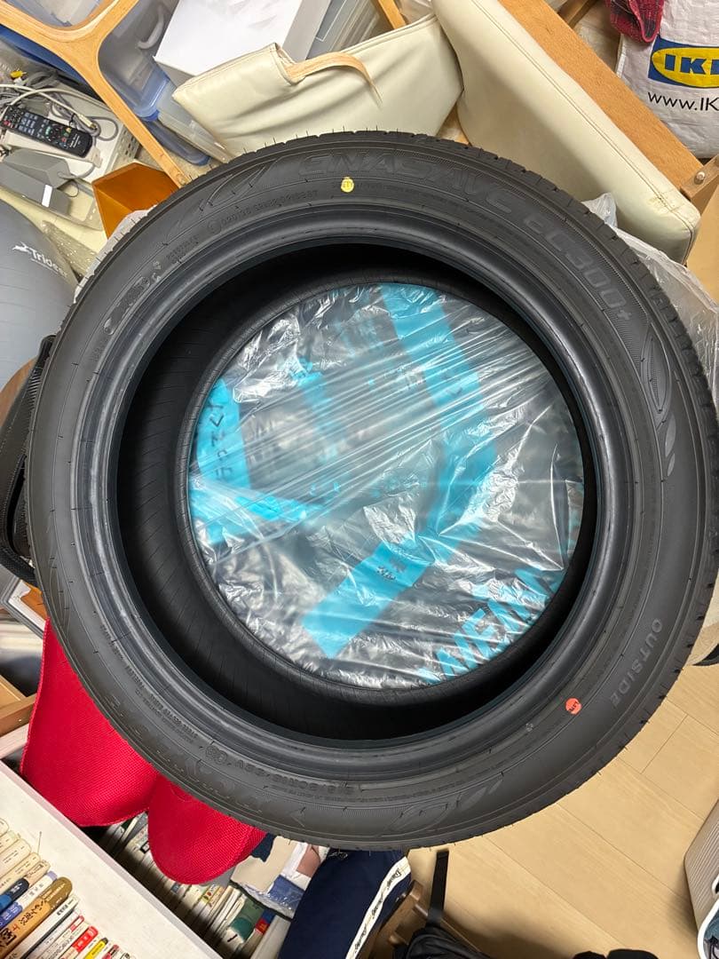 マ*サ様 タイヤ、ヤリスクロス新車購入時装着品。 購入後未使用ダンロップ215/