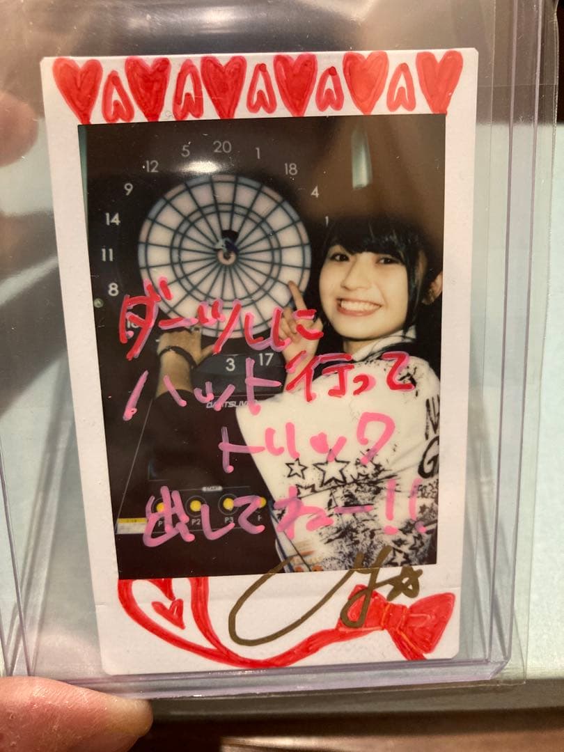 坂口優希恵　直筆サイン入りチェキ　BBM シャイニングヴィーナス　ダーツ