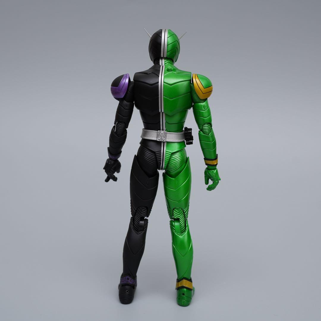 S.H.Figuarts 真骨彫製法 仮面ライダーW サイクロンジョーカー