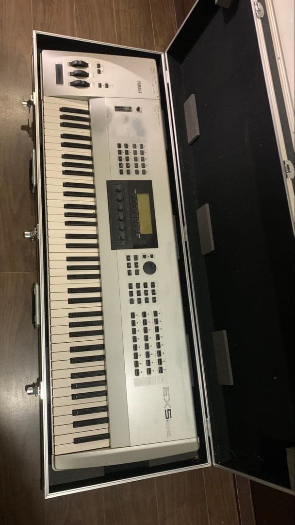 Yamaha シンセサイザー EX5ハードケース付き