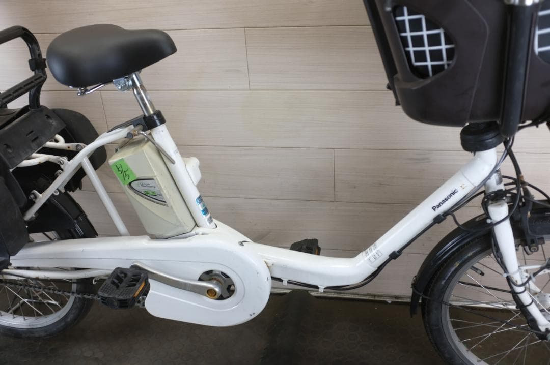 パナソニック ギュット　20インチ　3段　13.2Ah（5点灯）充電器あり