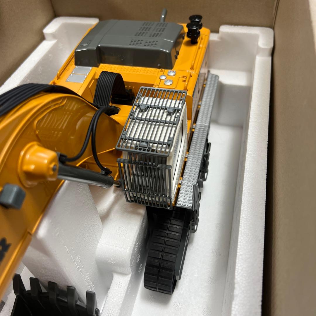 siku control 1／32 パワーショベル