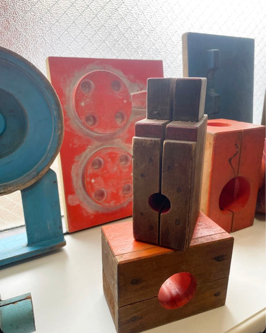 昭和レトロ　木製　型　工業型　木彫り　彫刻　オブジェ　11個　詳細不明。