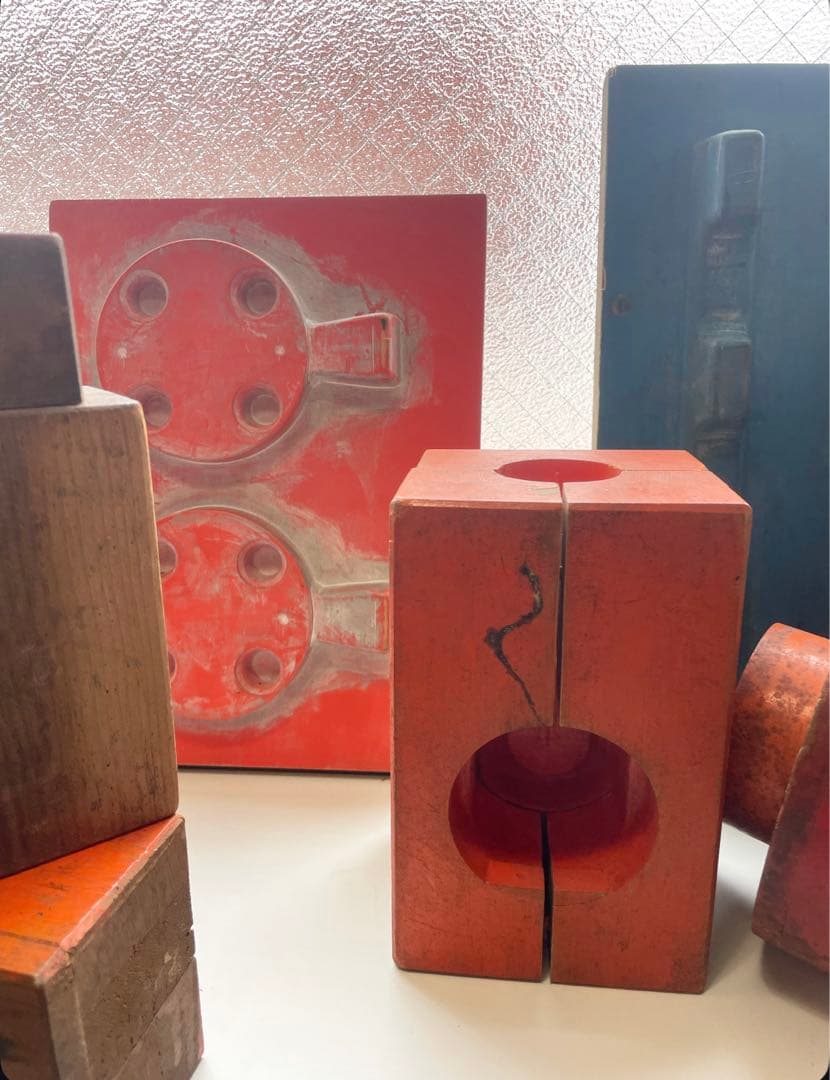 昭和レトロ　木製　型　工業型　木彫り　彫刻　オブジェ　11個　詳細不明。