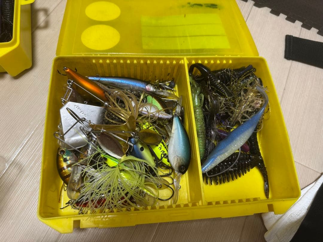 ワールドシャウラ1703-2&19アンタレスhgレフトハンド&ルアー多数引退品