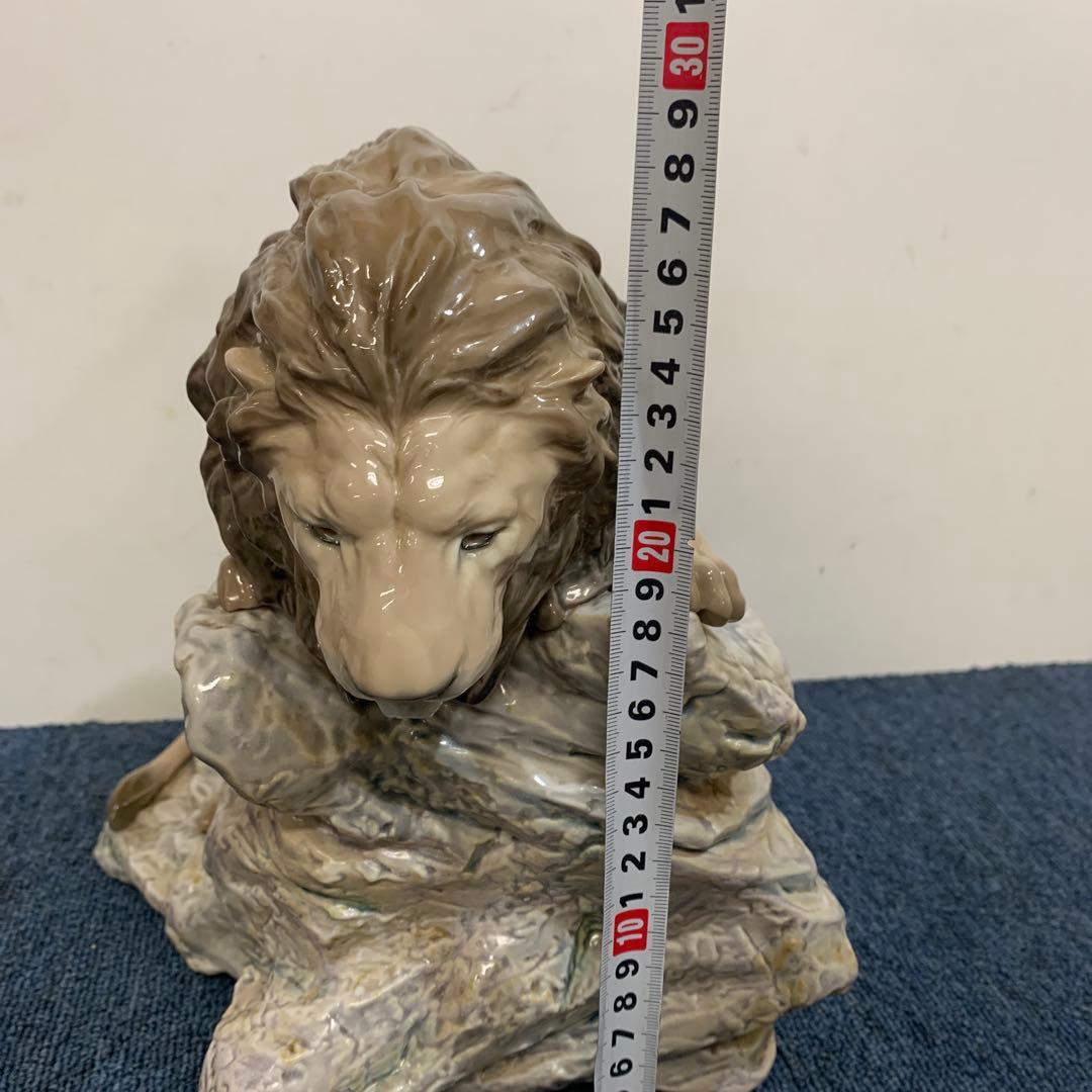 リヤドロ 草原の勇者 ライオン 置物 01008656 LLADRO 置物