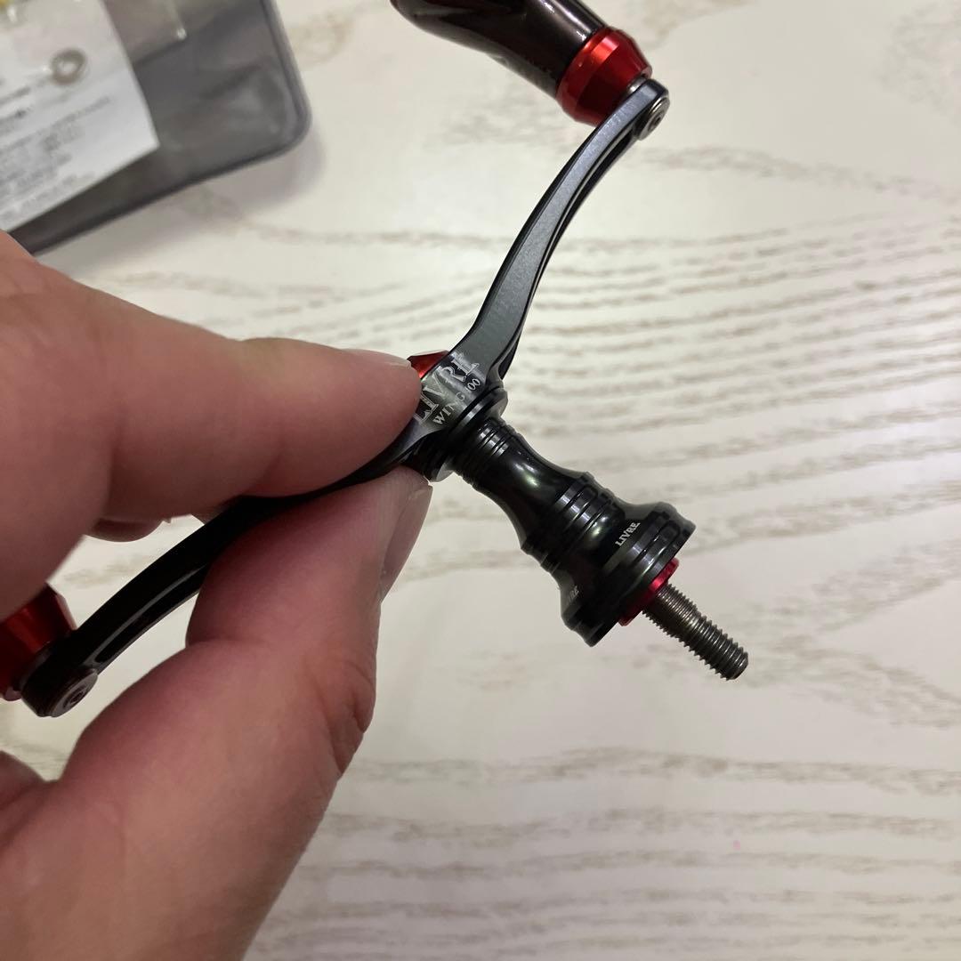 限定品　ヤマシタ×LIVRE エギ王　コラボ　ウイング100ハンドル　バランサー