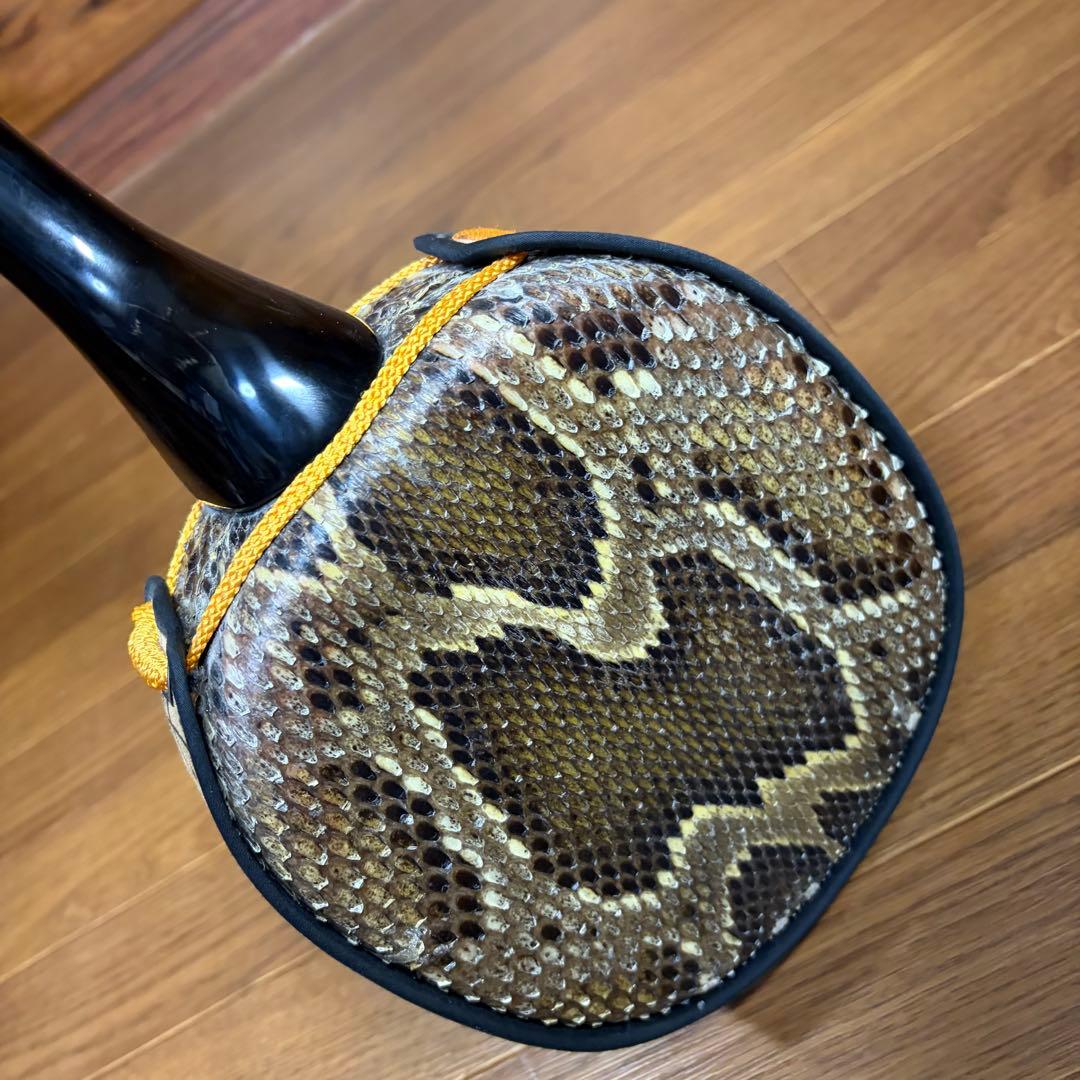 超美品 沖縄三線 三線 蛇皮 民謡 和楽器 沖縄