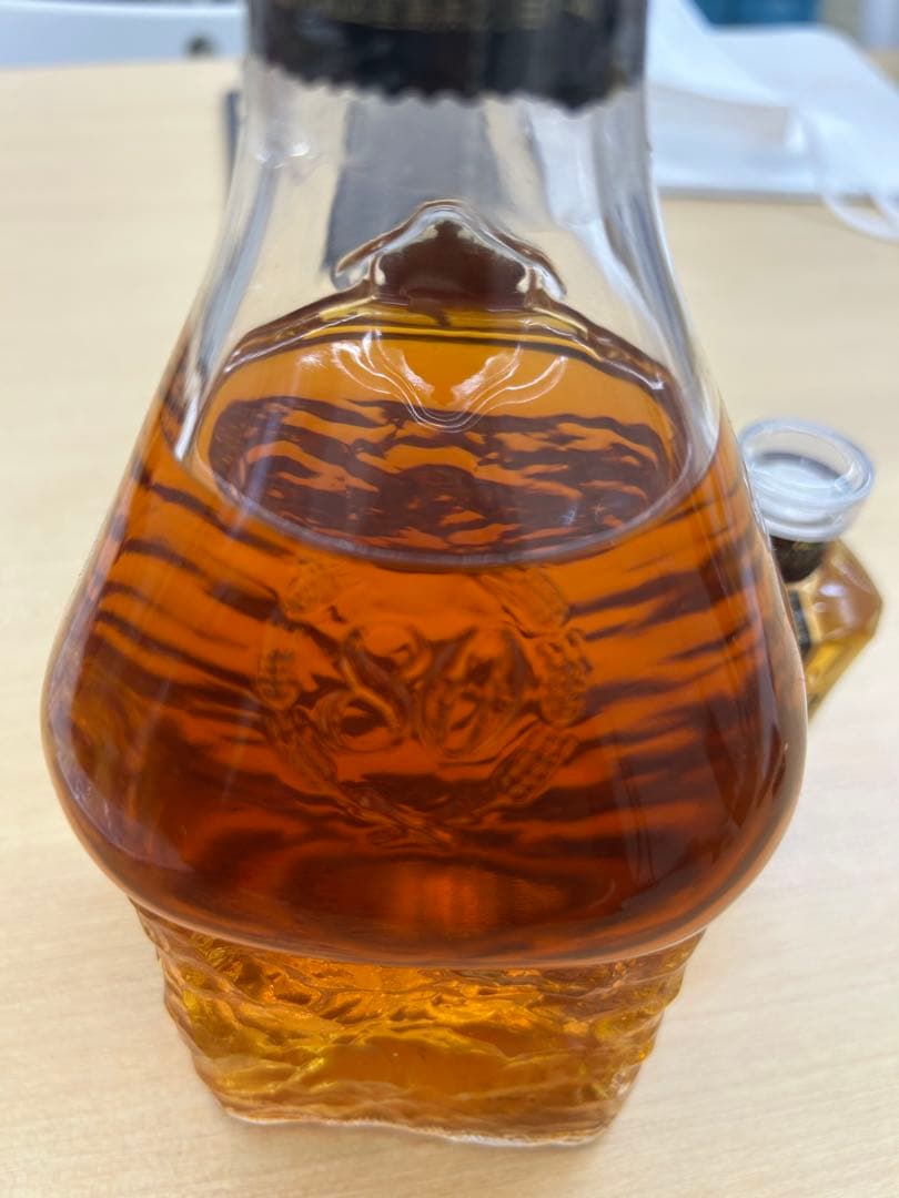 ［未開封おまけ付］SUNTORY エクセレンス80周年&クレスト12年ミニボトル