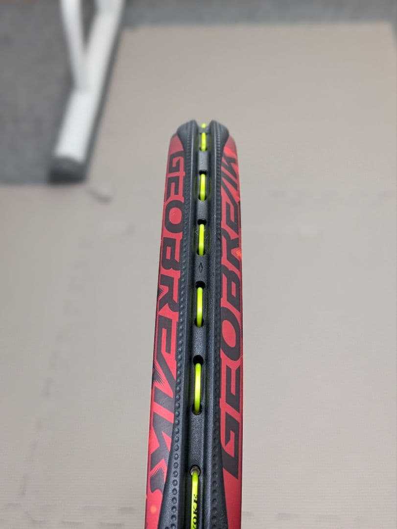 ソフトテニスラケット ジオブレイク 70V　タンゴレッドUL1