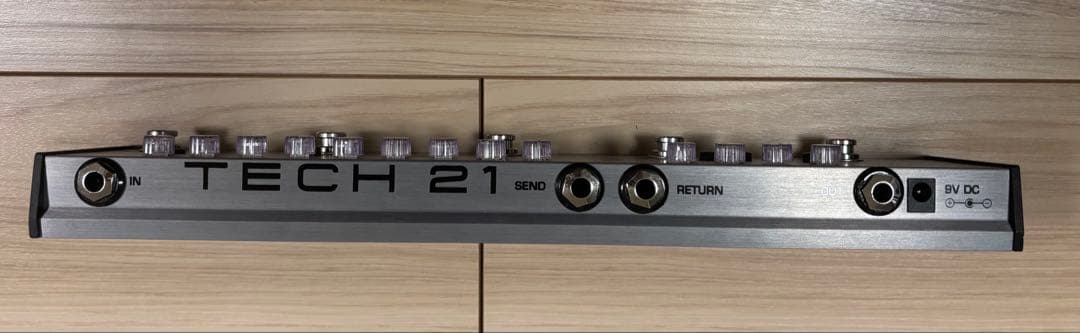 ギター TECH 21 SansAmp Fly Rig 5