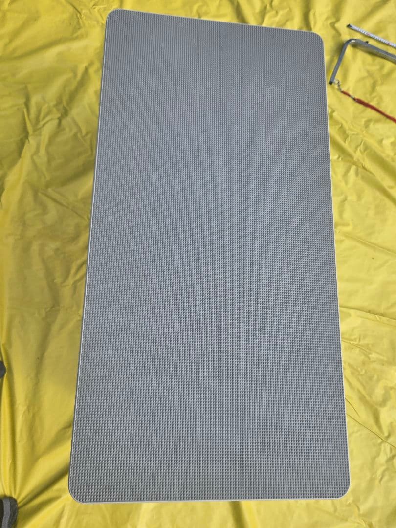 トリミングテーブル。ブランドはPETECHです。.