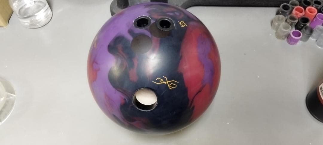LOCK IT ボウリングボール