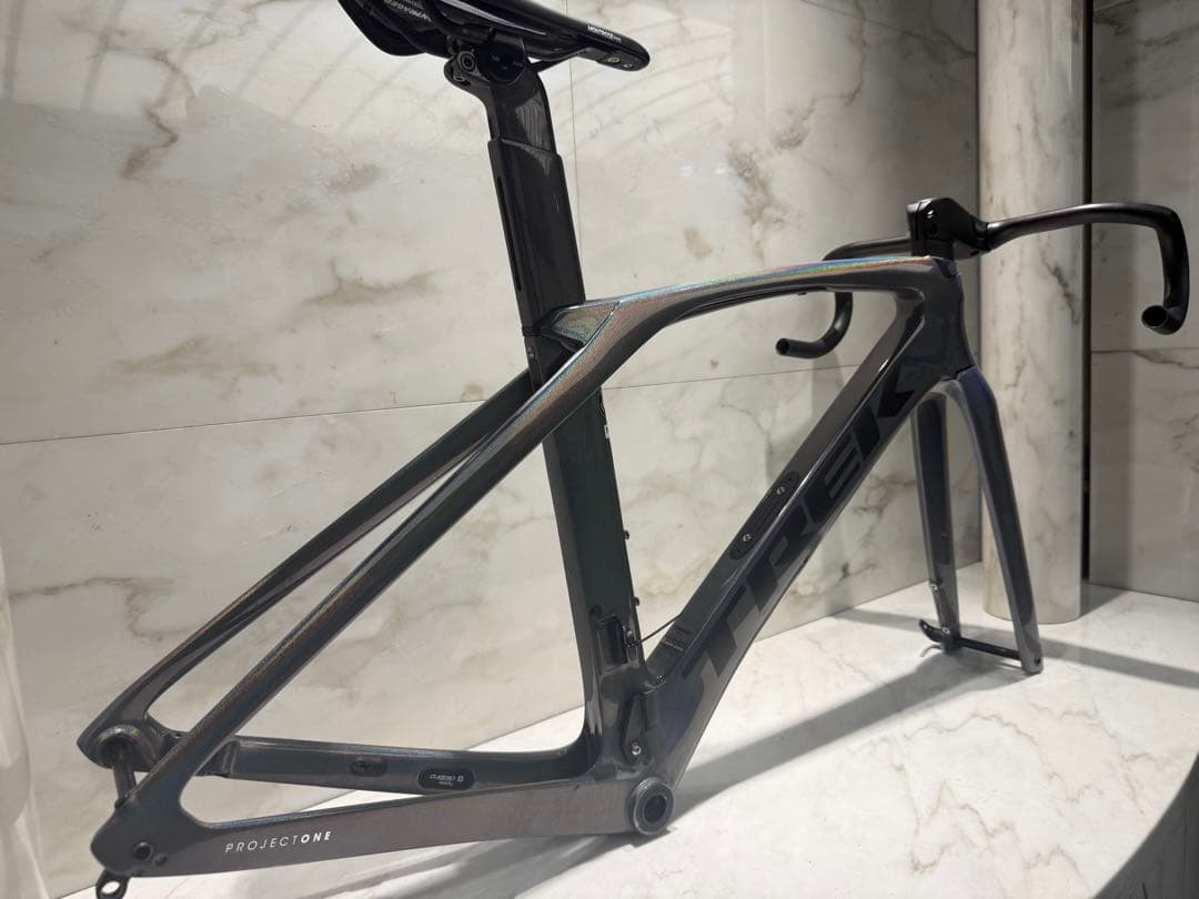 TREK MADONE SLR GEN6 フレームセット