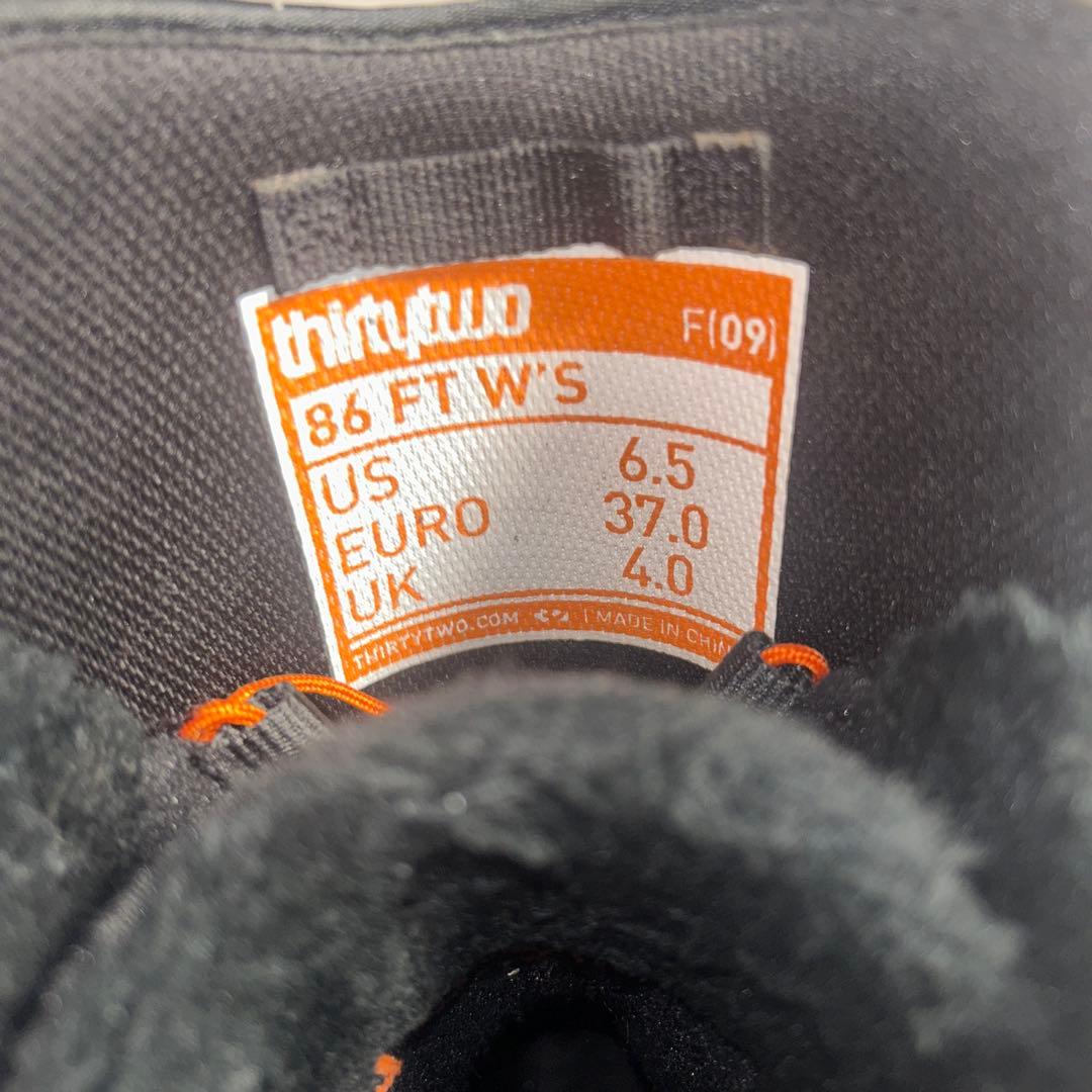美品　Thirty Two 86 FT スノーボードブーツ　US6.5 総柄