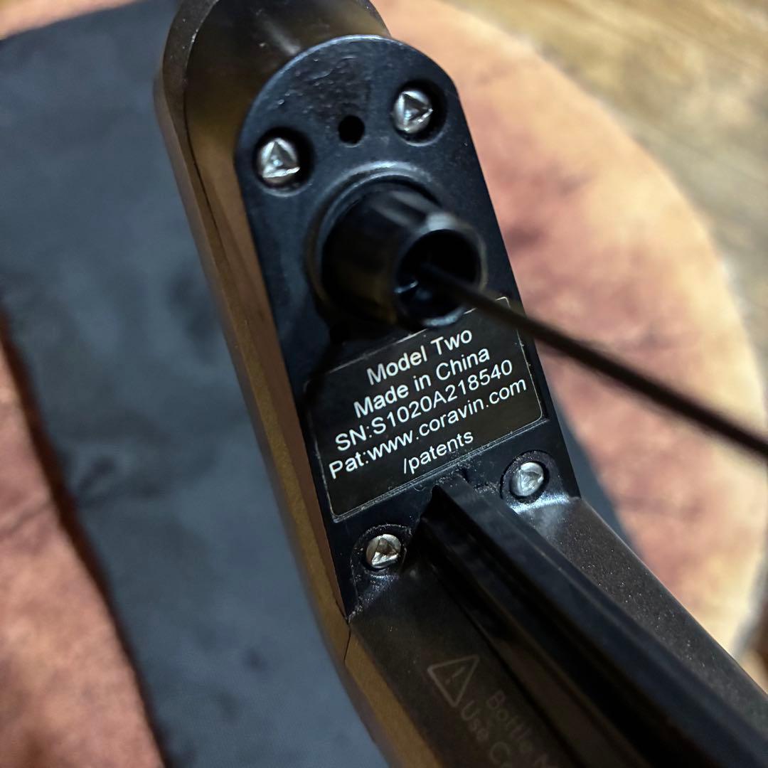 コラヴァン(CORAVIN)モデル2 シルバー　ワイン　ガス