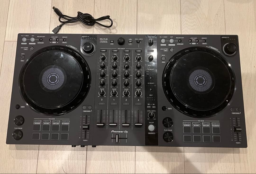 Pioneer DJ DDJ-FLX6 コントローラー