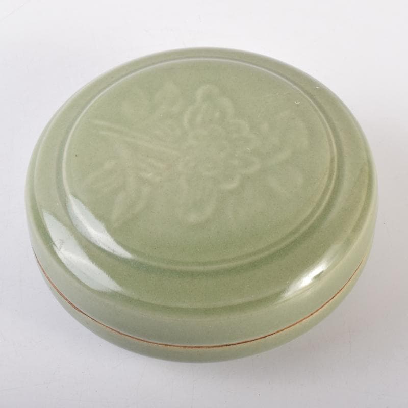 中国　龍泉窯青磁　刻花文　香合　盒子　N　7070E