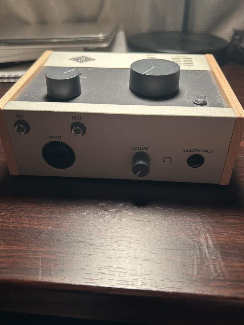 ジャンク品・VOLT176 オーディオインターフェース