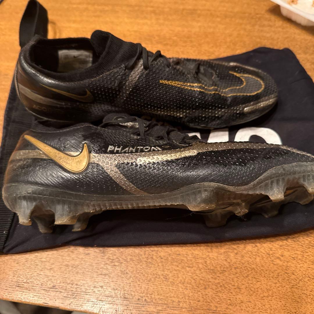 Nike Phantom GT スパイクシューズ ブラック/ゴールド