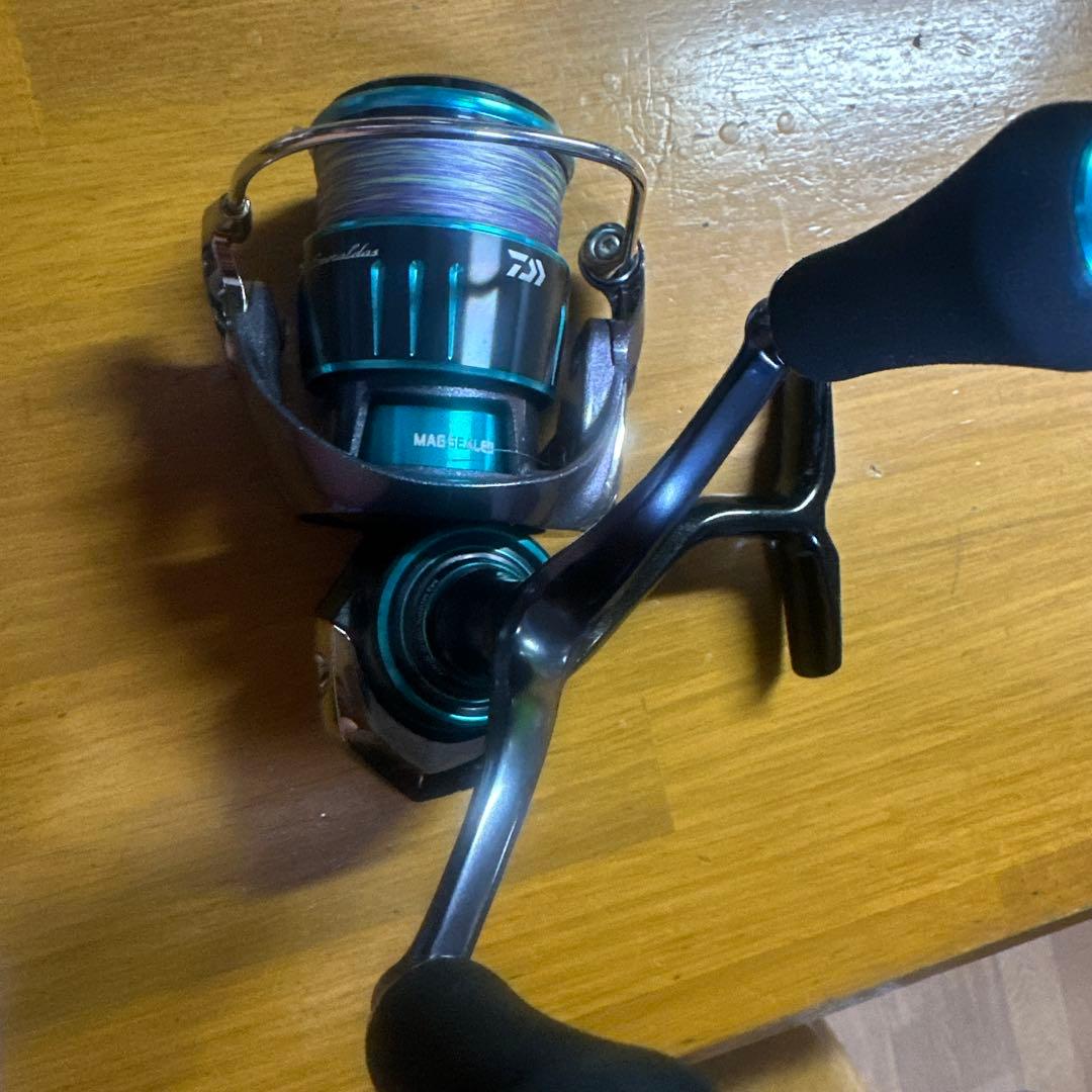 リール RX FC LT2500S-H-DH