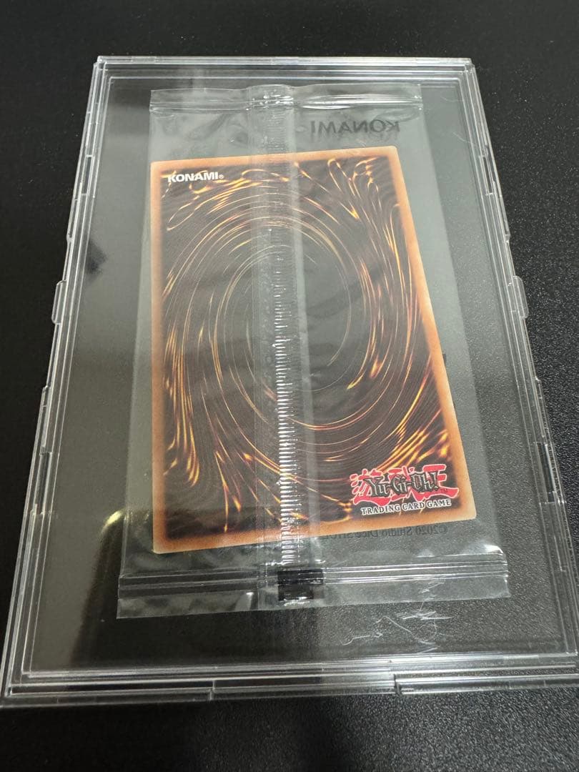 遊戯王 ブラックマジシャン adidas