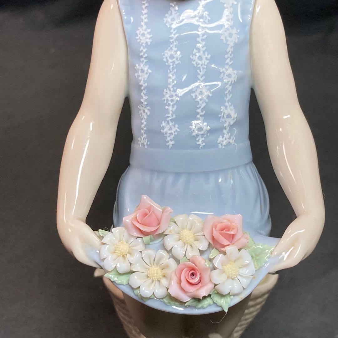 リヤドロ スカートに花いっぱい No.1284