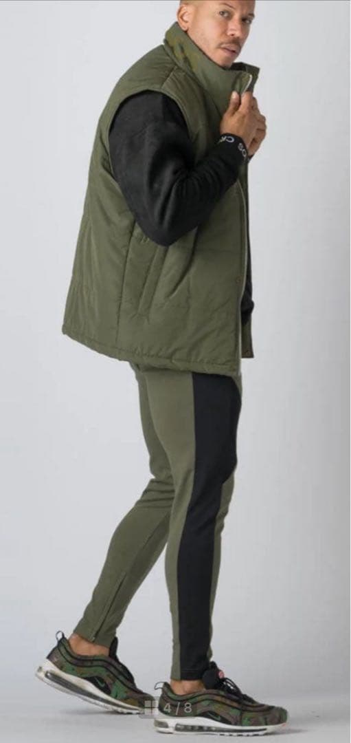 クロノス　CRONOS 中綿ベスト　アウタージャケット　カーゴパンツ　メンズ