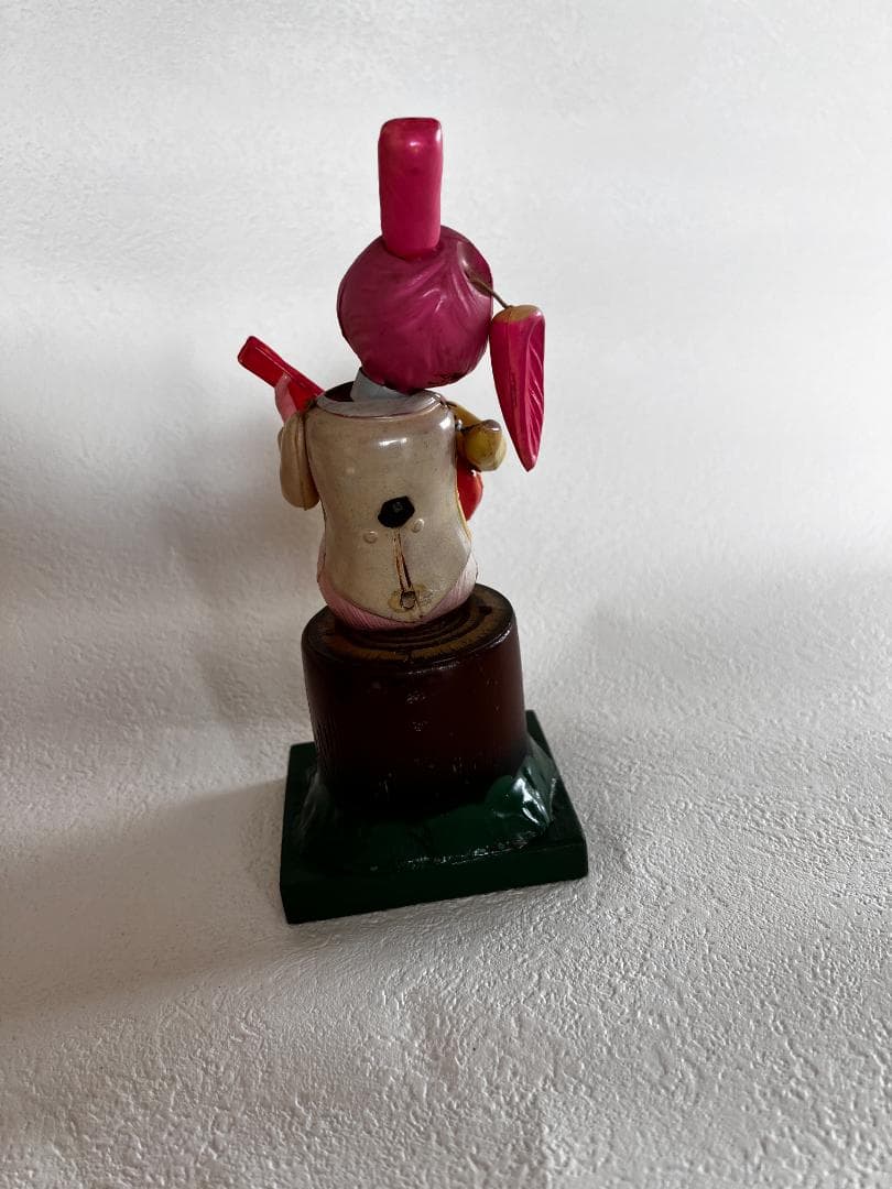 ウサギのバンジョー弾き　ゼンマイの動くおもちゃ　音も出ます　箱付