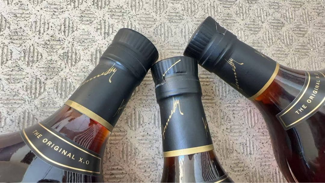 Hennessy XO 3本セット オリジナルボックス入り700ml