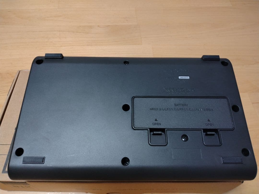 Zoom R12 MultiTrak マルチトラックレコーダー