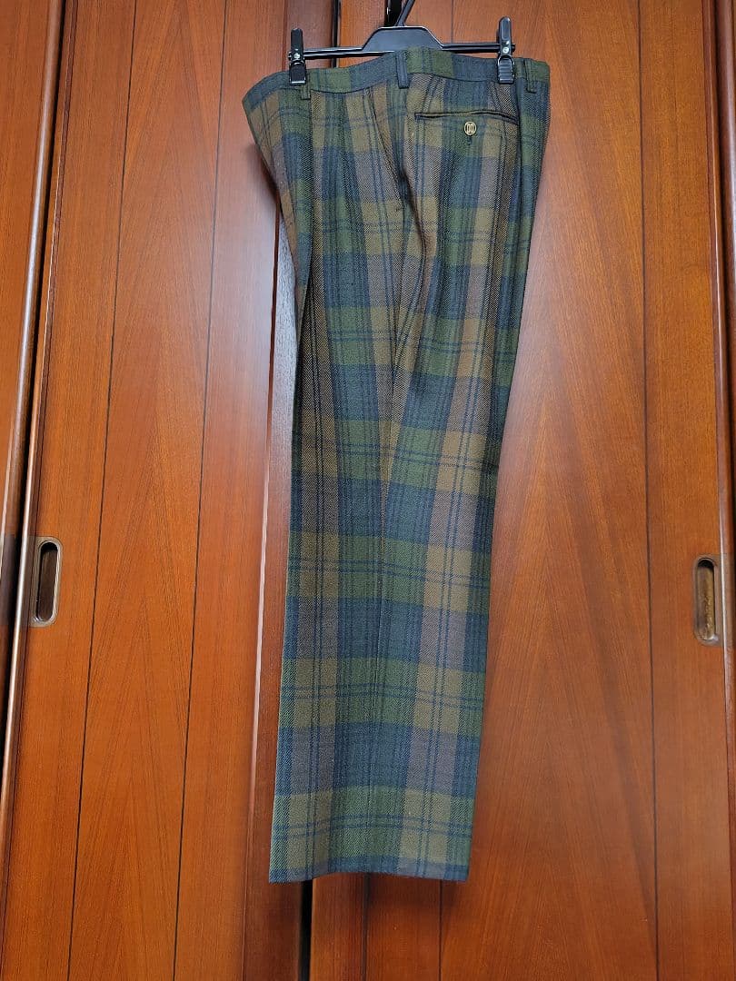 【美品】DAKSストレートパンツ　チェック柄ウール