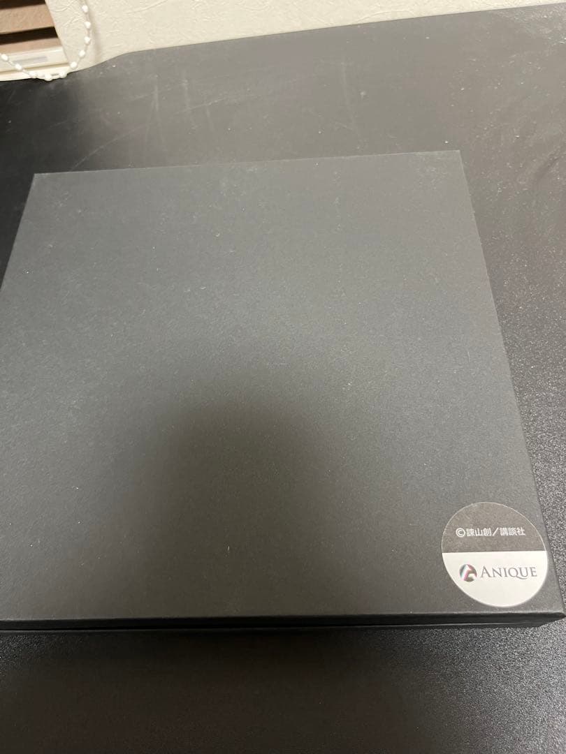 進撃の巨人　リヴァイ aniqueバースデー アクリルキーホルダー　豪華仕様　A