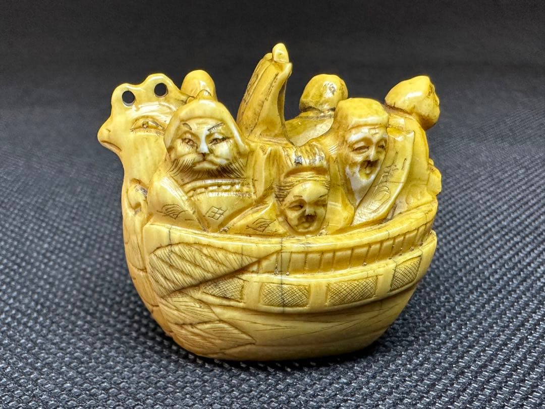 根付　宝船　七福神　アンティーク　歌舞伎　面変能人形根付　　象牙調　彫刻