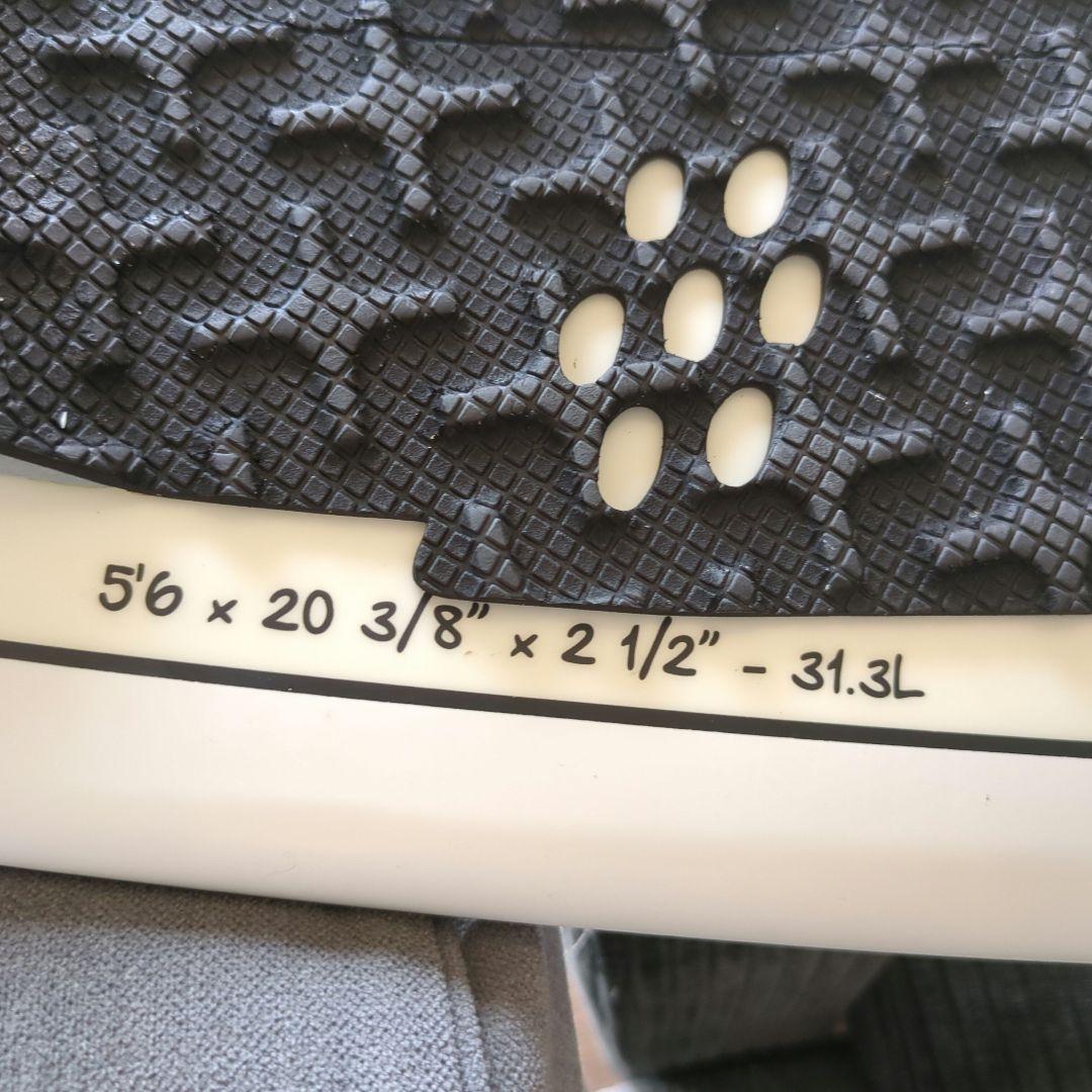 アルメリック ポッドモッド 5'6 　サーフボード 　フィン、リーシュ、ケース付