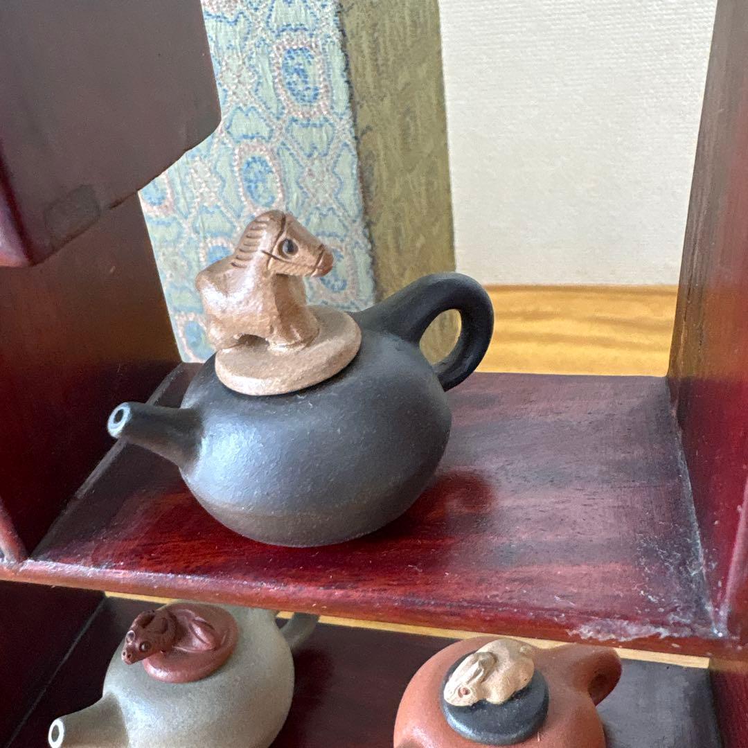 宣興微型紫砂　急須と飾り棚のセット