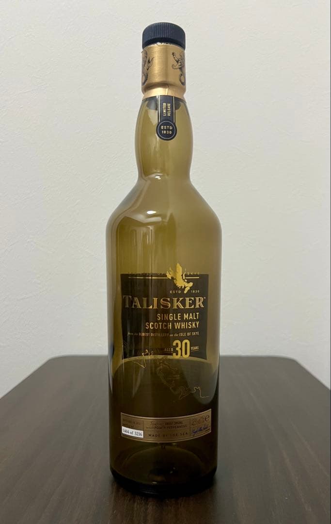 【最終値引き】【タリスカー】30年　空き瓶