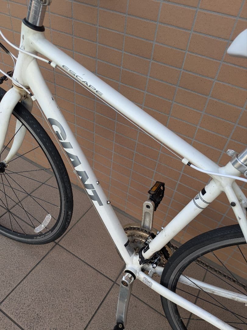 【近隣配送無料！】GIANT Escape 3 クロスバイク ホワイト