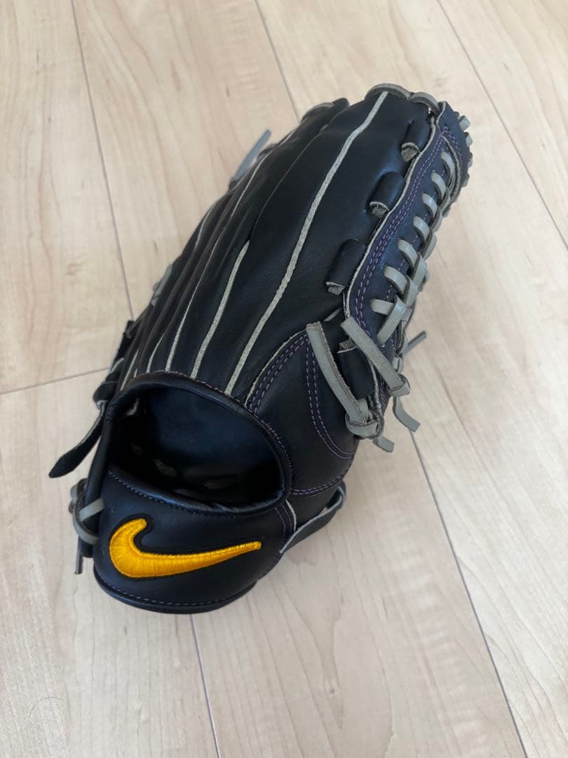Nike 軟式グローブ