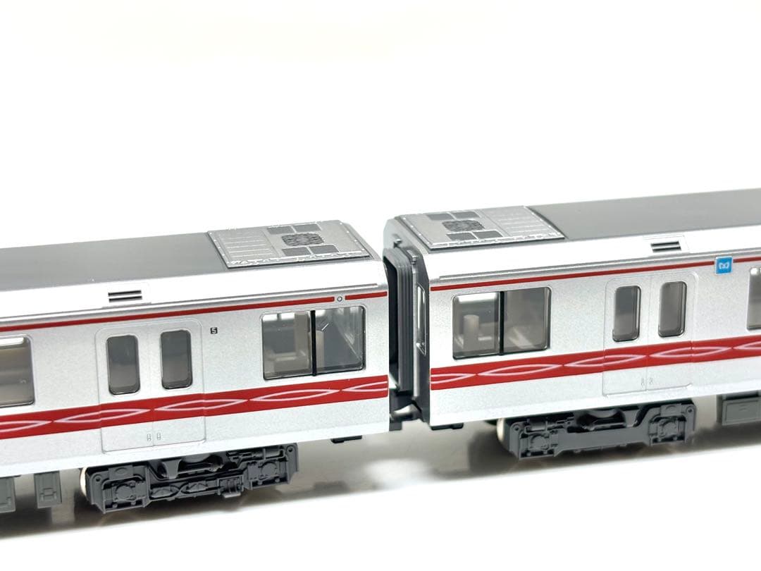 名車を手元に！KATO 東京メトロ 丸ノ内線 02系 サインウェーブ 基本＋増結